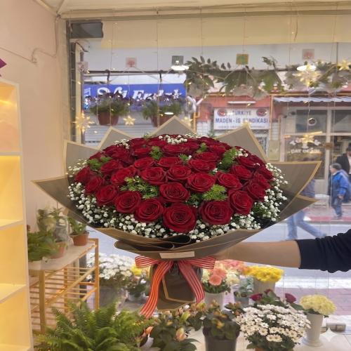 50 Gülün Görkemiyle Tanışın